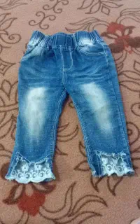 مقداری کفش دخترانه ولباسدخترانه