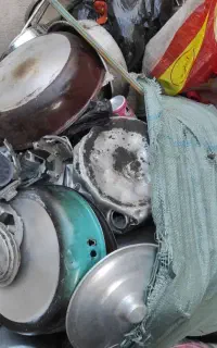 تعویض ظروف کهنه فلزی و ضایعات با ظروف نو