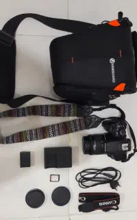 این یه پکیج کامله دوربین850d لنز  لوازم جانبی