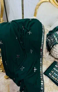 خیاطی و نگین کوبی