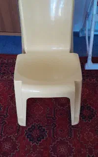 صندلی پلاستیکی