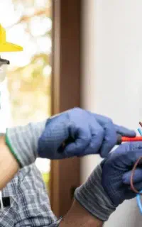 سیم کشی وبرقکاری ساختمان باقیمت مناسب آستارا