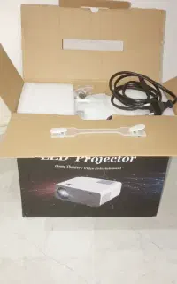 ویدئو پرژکتور النز