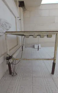 میزکار فلزی