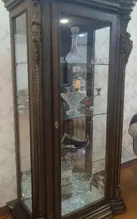 بوفه.  میز تلویزیون.   تخت خواب  جارو شارژی