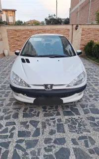 پژو۲۰۶ تیپ ۳ سقف شیشه ای