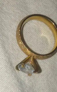 انگشتر رنگ ثابت
