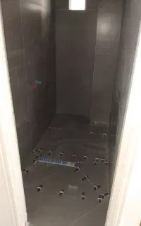 سنگ کار،کاشیکار،بنا و سیمانکار هستم