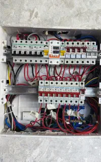 عیب‌یابی‌برق‌تعمیربالابرآسانسوربرقکار‌صنعتی