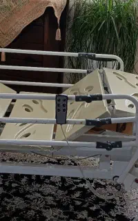 تخت چهار شکن سه موتور بیمارستانی