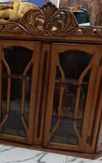 ویترین شیشه ای و گلدان  فروش فوری