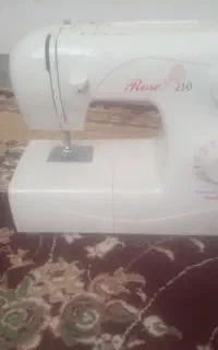 چرخ خیاطی رز۲۱۰
