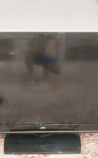 تلوزیون جی وی سی ۴۲ پنل شکسته