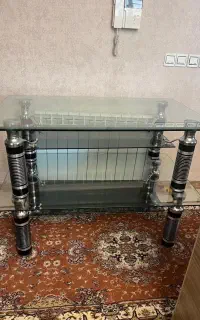 میز پذیرایی شیشه ای