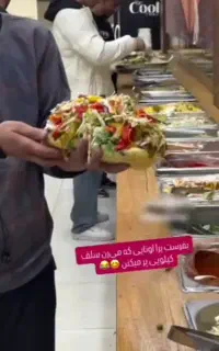 نیازمند نیروی کار خانم و آقا برای فست فود ساندویچی