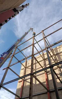 کلیه خدمات جوشکاری و اسکلت‌بندی ساختمان