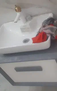 نصاب کولر گازی و پکیج و نصاب شیر آلات و توالت