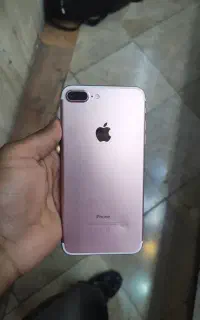 ایفون7+