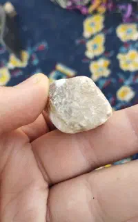 سنگ راف کهنه یاقوت سفید مصور
