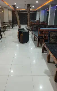 نیازمند قلیان زن کافه باغ آبشار