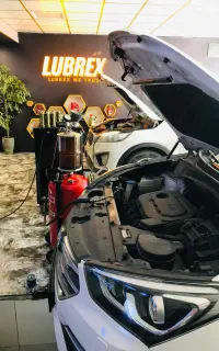 شاگرد ماهر و ساده برای تعویض روغن