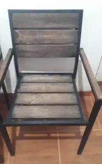 با سلام ۸ تا صندلی