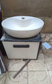 توالت فرنگی درحد