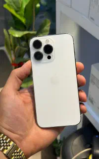 iPhone 13 Pro 256G در حد نو بدون خط و خش