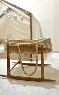 گهواره چوبی
