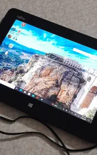 تبلت ویندوزی Q555 فوجیتسو