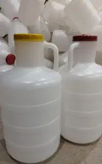 دبه خیارشور به تعداد ۴۰ تا ۴۵ عدد
