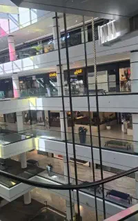 مغازه 44 متری تجاری سر چهارراه آمادگاه اصفهان
