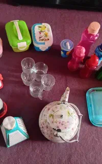 تعدادی وسیله آشپزخونه