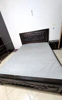 تخت دونفره چوبی وسه عدد کمد ام دی اف