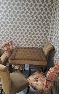 میز ناهار خوری ۴نفره بسیار تمیز