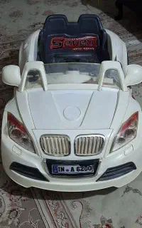 ماشین شارژی سفید در حد نو