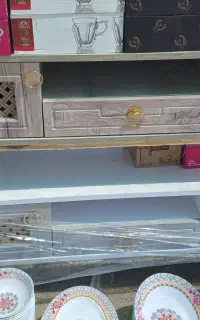 جاکفشی و زیر تلوزیون