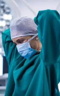 مشاوره و پذیرش رشته‌های پزشکی و پیراپزشکی