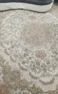 دو عدد فرش ۹متری کارکرده