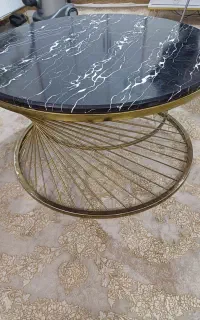 جلو میزی