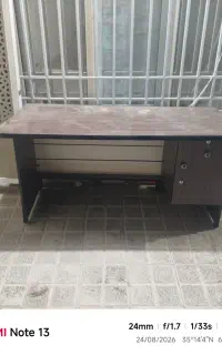 میز مدیریت فروشی سالم