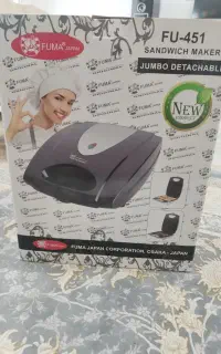 ساندویچ ساز فوما