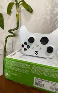 دسته اورجینال Xbox سفید مدل 1914 بسیارتمیز
