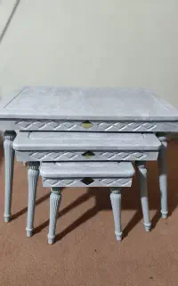 میز عسلی