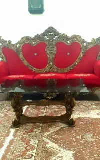 مبل سلطنتی