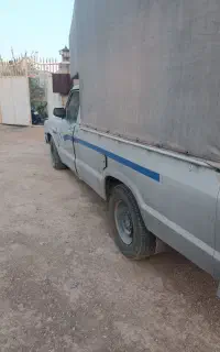 مزدا وانت ۲۰۰۰ مدل ۸۴