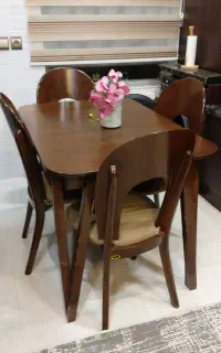 میز غذاخوری ۴ نفره