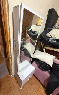 میز اینی