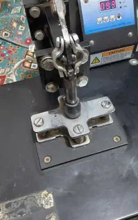 دستگاه پرس تصویر روی تیشرت