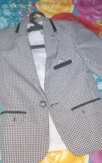 کت بچگانه درحد بسیار نو وتمیز